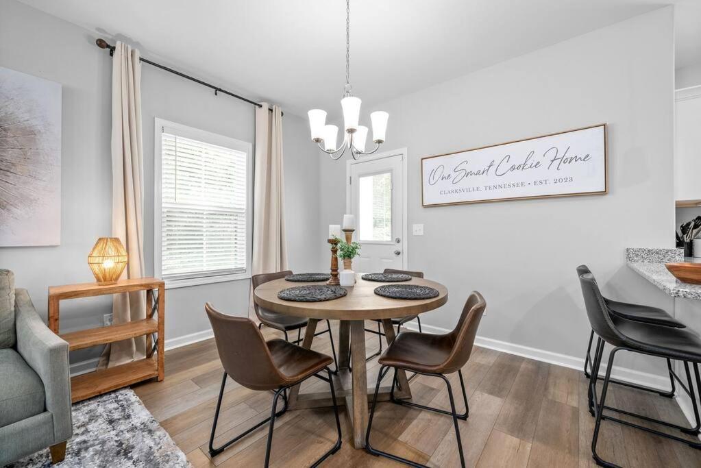 One-Of-A-Kind Smart, Cookie Themed Home For Up To 6 Κλάρκσβιλ Εξωτερικό φωτογραφία