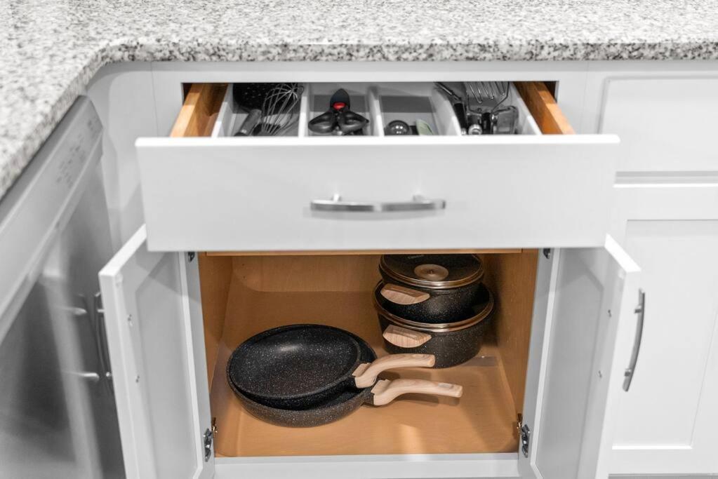 One-Of-A-Kind Smart, Cookie Themed Home For Up To 6 Κλάρκσβιλ Εξωτερικό φωτογραφία