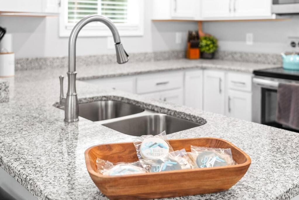 One-Of-A-Kind Smart, Cookie Themed Home For Up To 6 Κλάρκσβιλ Εξωτερικό φωτογραφία