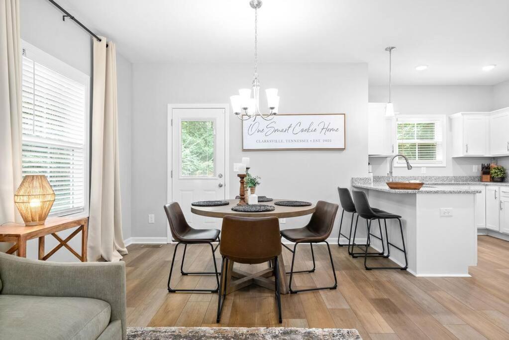 One-Of-A-Kind Smart, Cookie Themed Home For Up To 6 Κλάρκσβιλ Εξωτερικό φωτογραφία